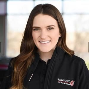 Meet your Posher, Alexandra